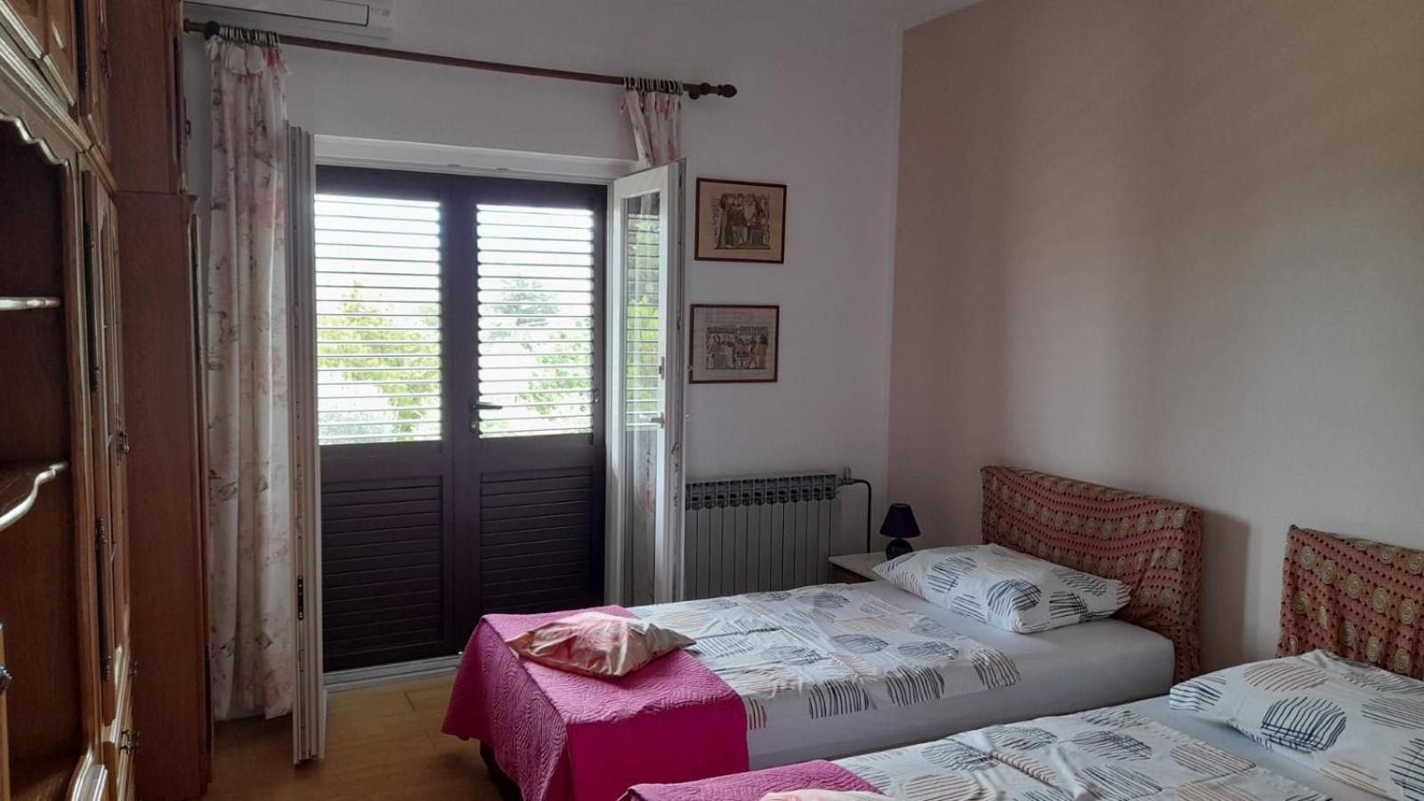 Family Apartment Tonko With King'S Bed Matulji Exterior photo